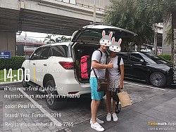 带司机的汽车租赁服务