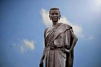 Thao Suranaree 或 Mae Ya Mo 受到大家的尊敬。